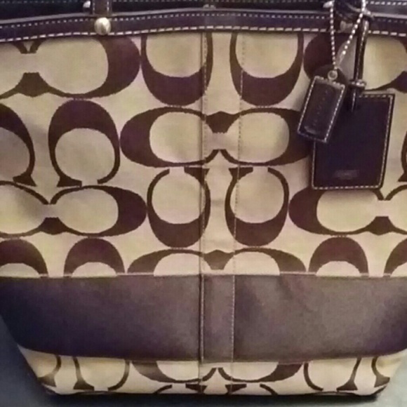 AUTHENTIC Coach Tote Bag - Picture 4 of 5